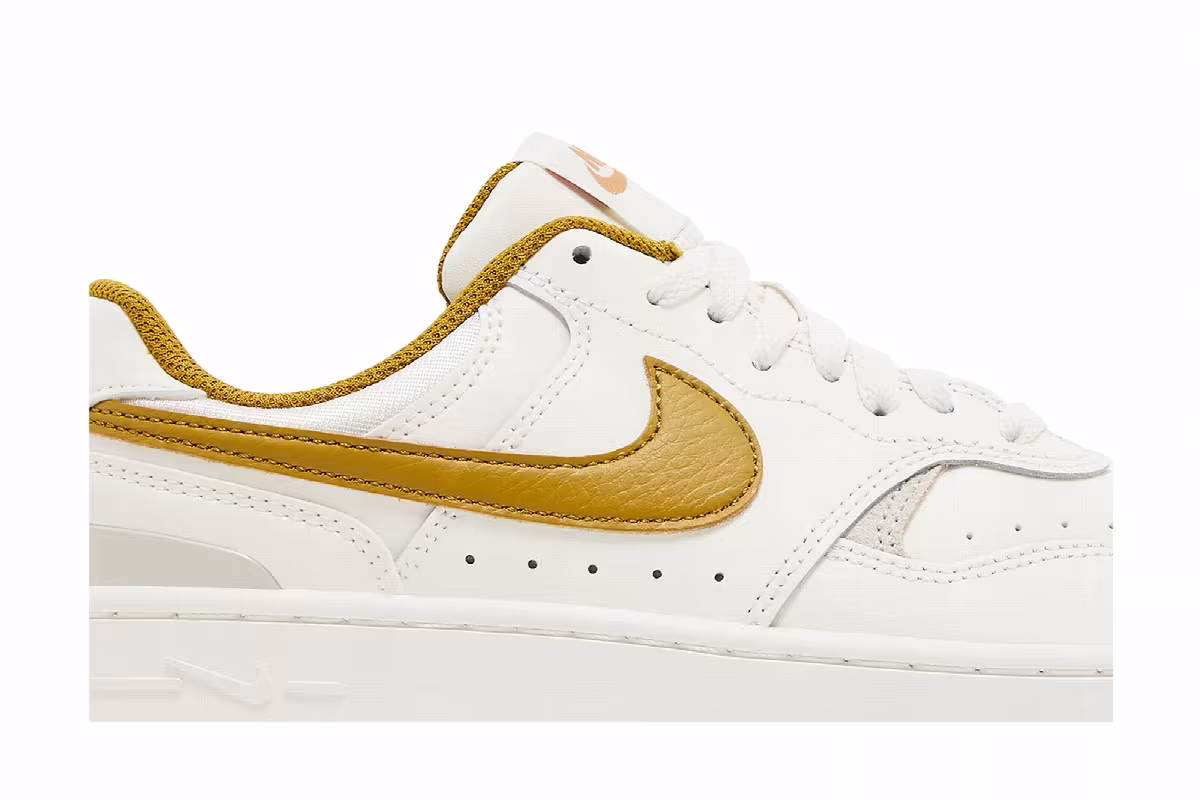 Nike Women's Gamma Force Sail Bronzine, view 3