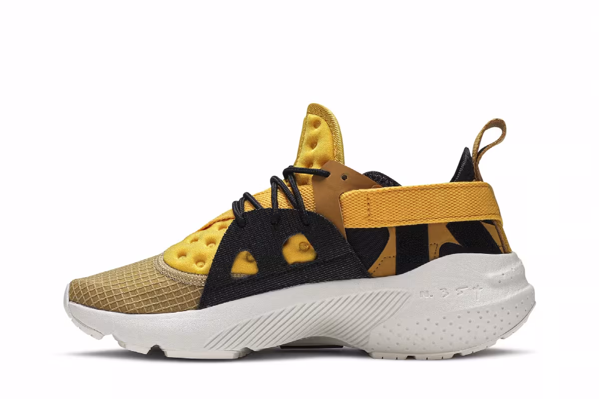 Nike Huarache Type Golden, view 4