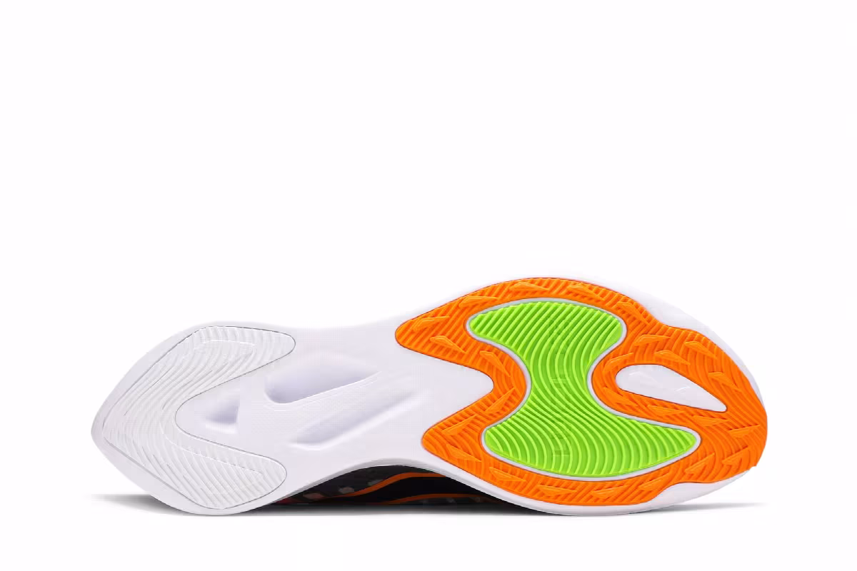 Nike Zoom Gravity Kumquat, view 5