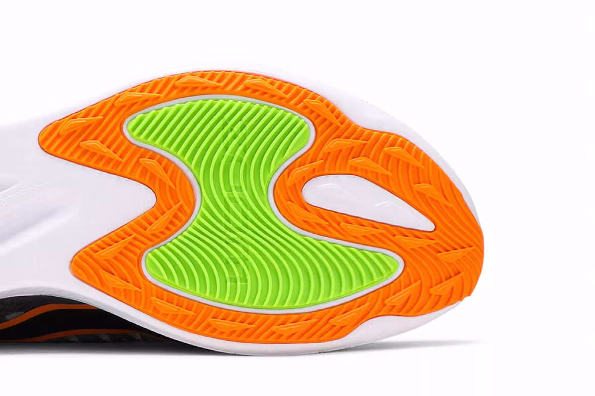 Nike Zoom Gravity Kumquat, view 6