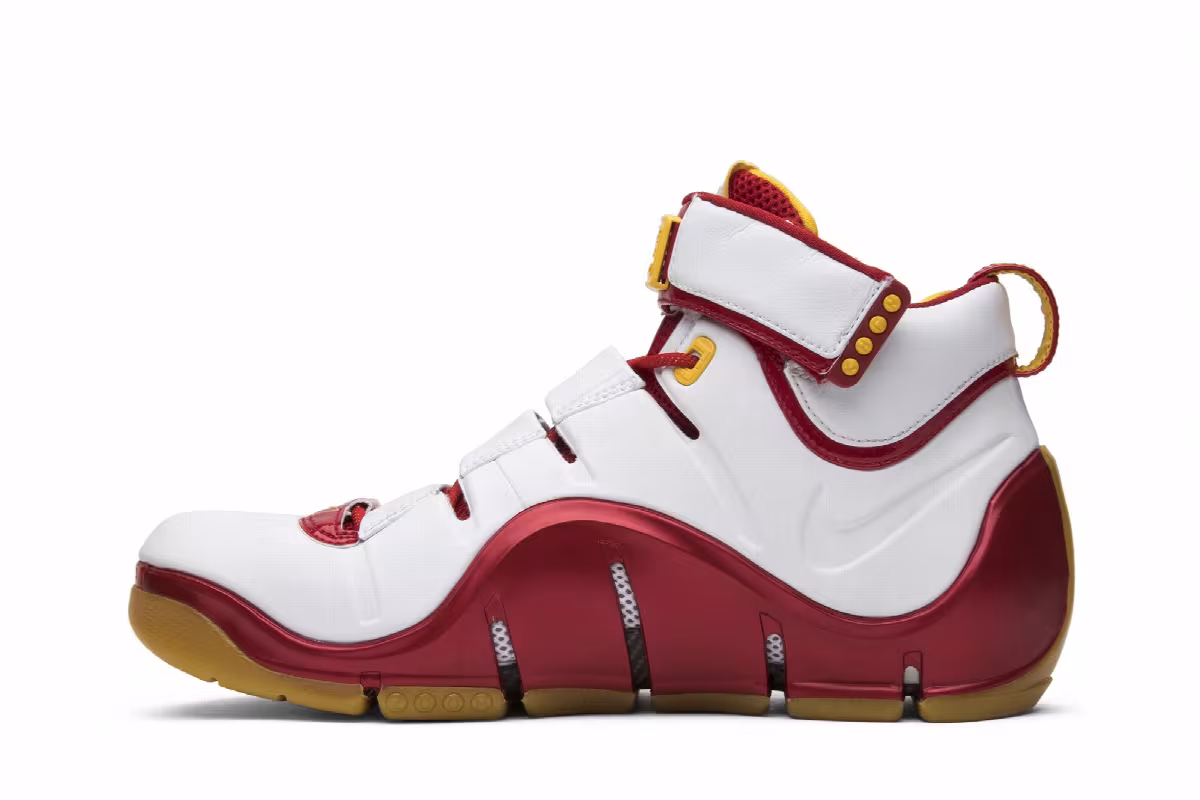 Nike Zoom LeBron 4 fairfax home, view 4