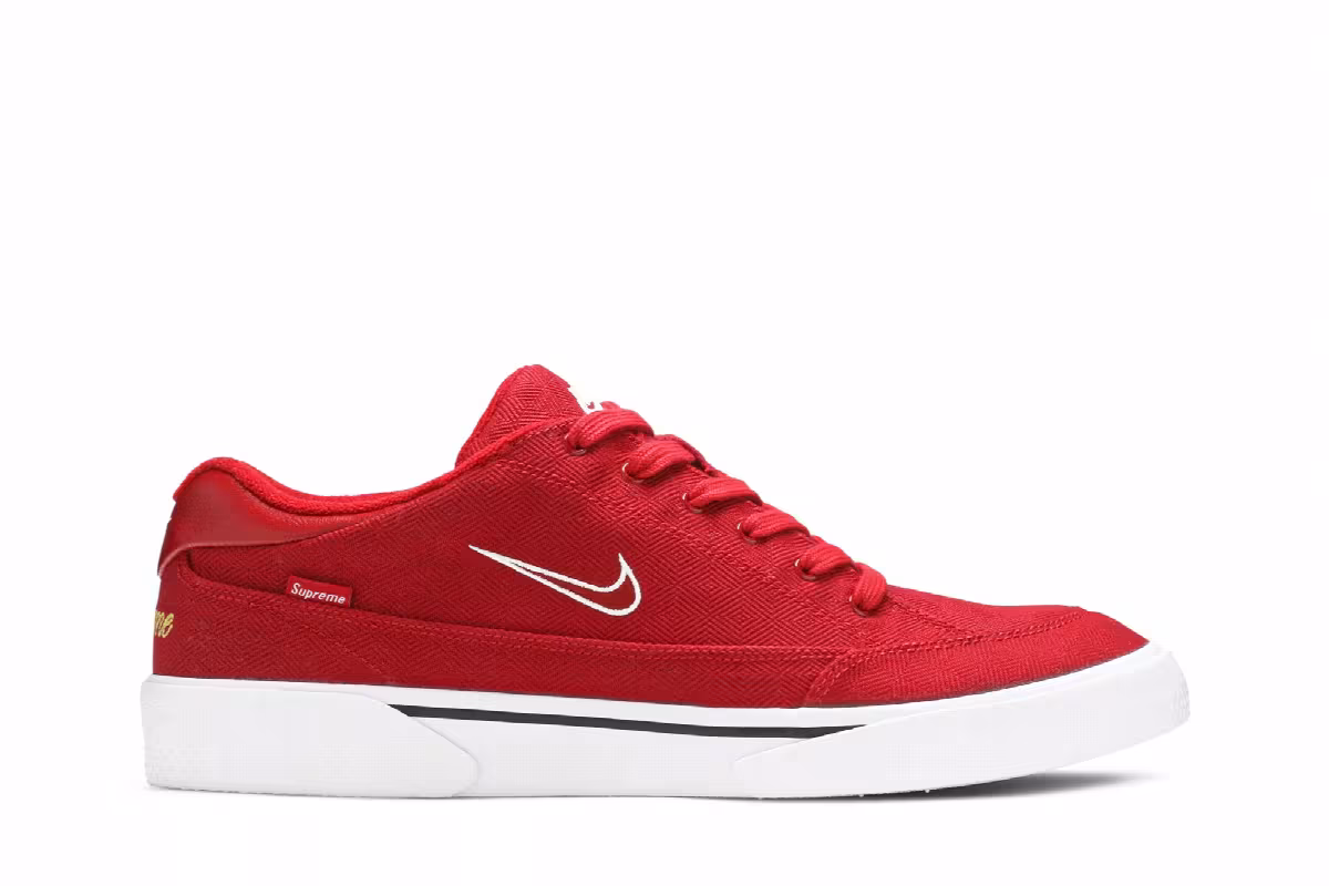 Supreme x Nike SB GTS QS Gym Red, view 2