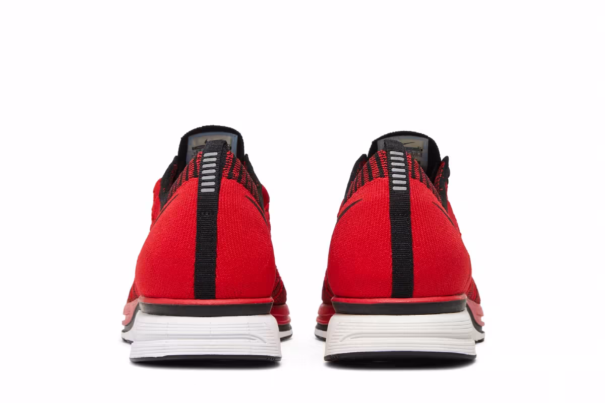 Nike Flyknit Trainer+ University Red, view 7