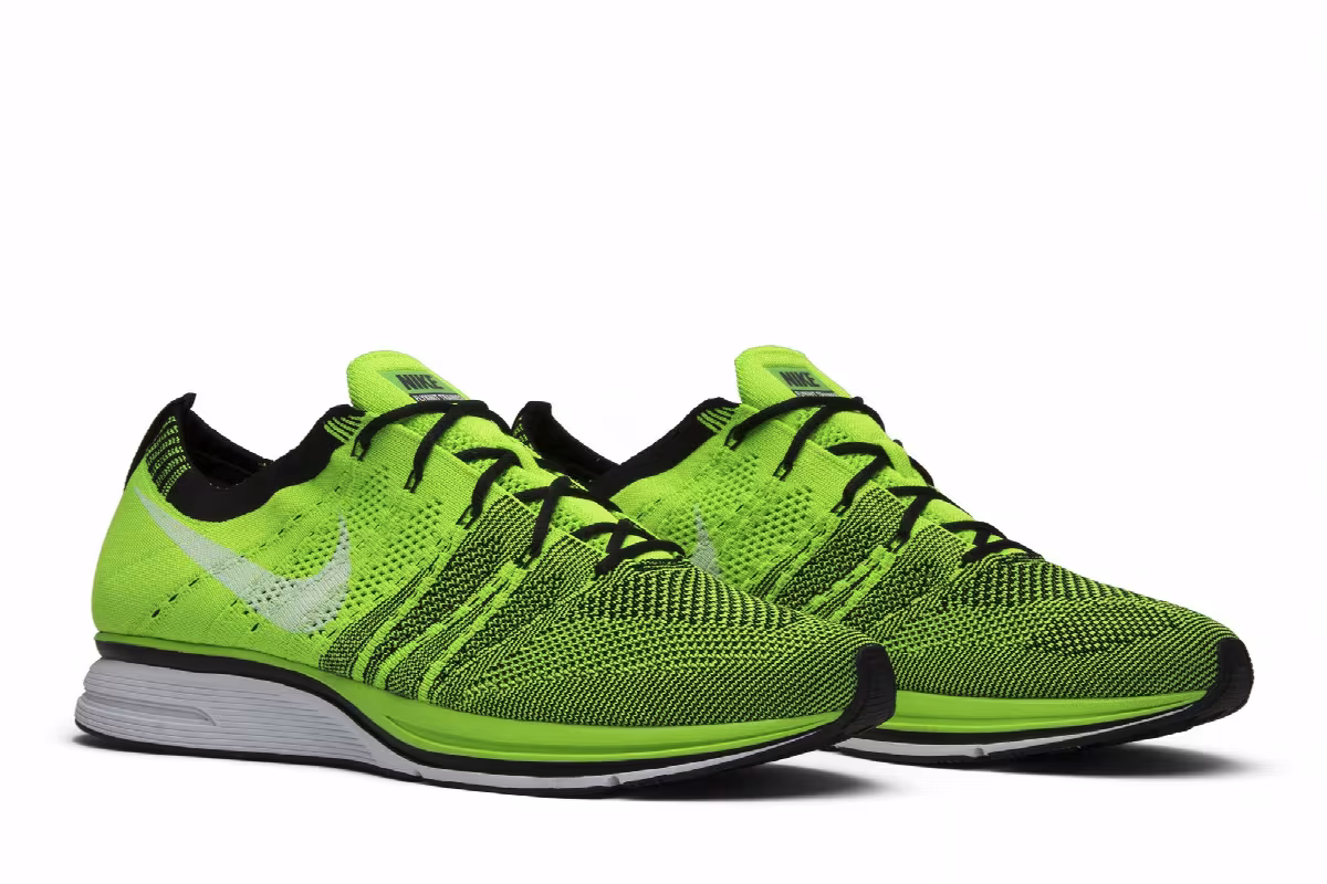 Nike Flyknit Trainer+ Electric Green, view 9