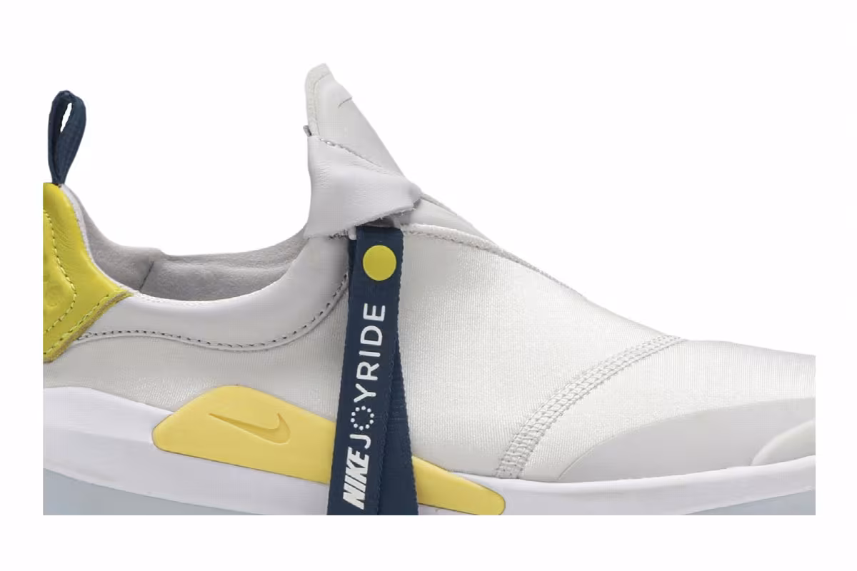 Nike Women's Joyride Optik Topaz Gold, view 3