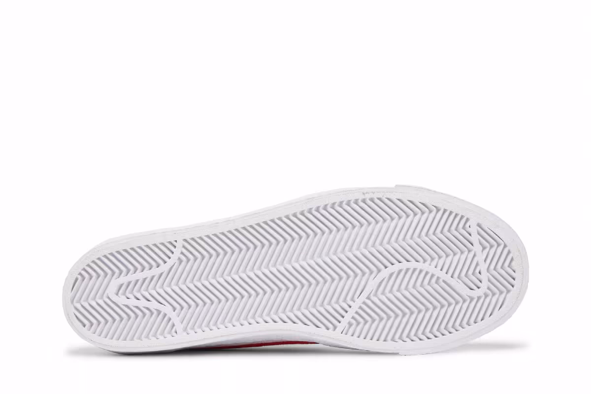 Nike A.P.C. x All Court Premium TZ Comet Red, view 5