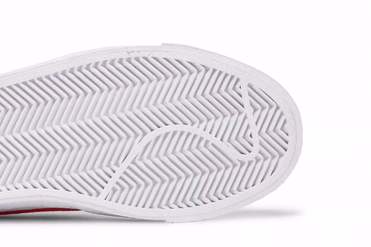 Nike A.P.C. x All Court Premium TZ Comet Red, view 6