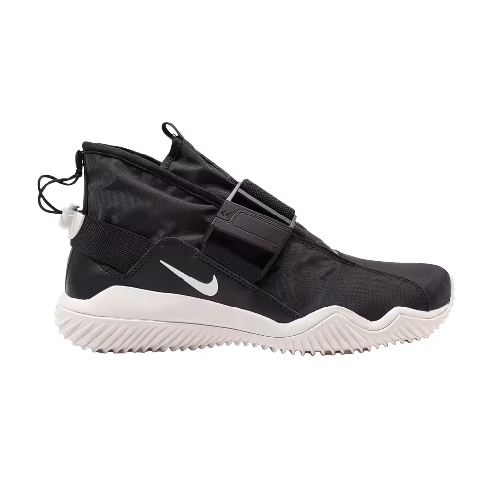Nike Komyuter Black