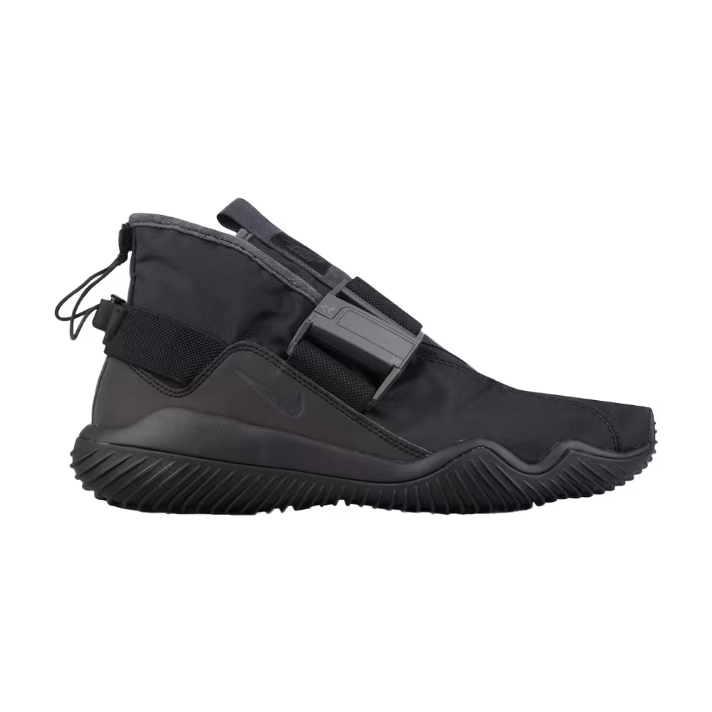 Nike Komyuter SE Triple Black