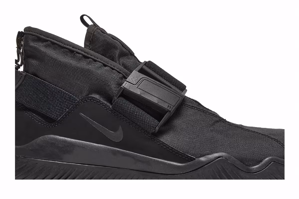 Nike Komyuter QS Triple Black, view 3