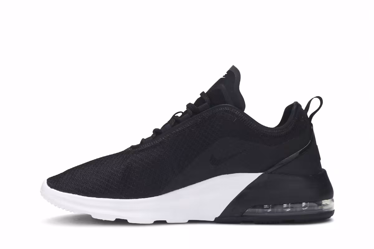 Nike Air Max Motion 2 Black White, view 4