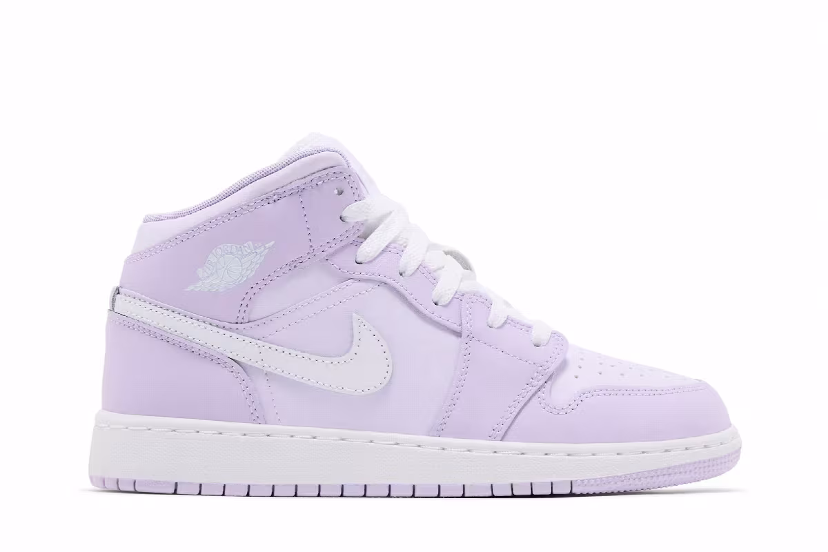 Nike Air Jordan 1 Mid GS Violet Mist Barely Grape, view 2