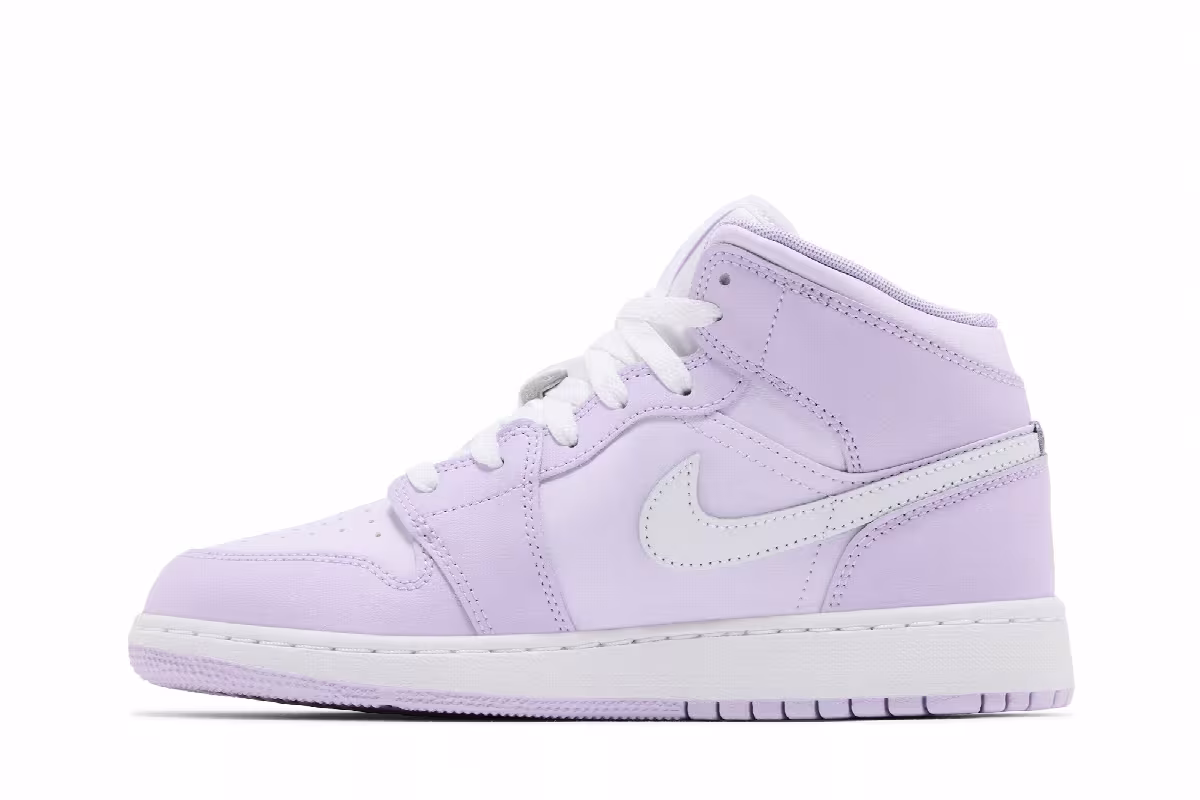 Nike Air Jordan 1 Mid GS Violet Mist Barely Grape, view 4