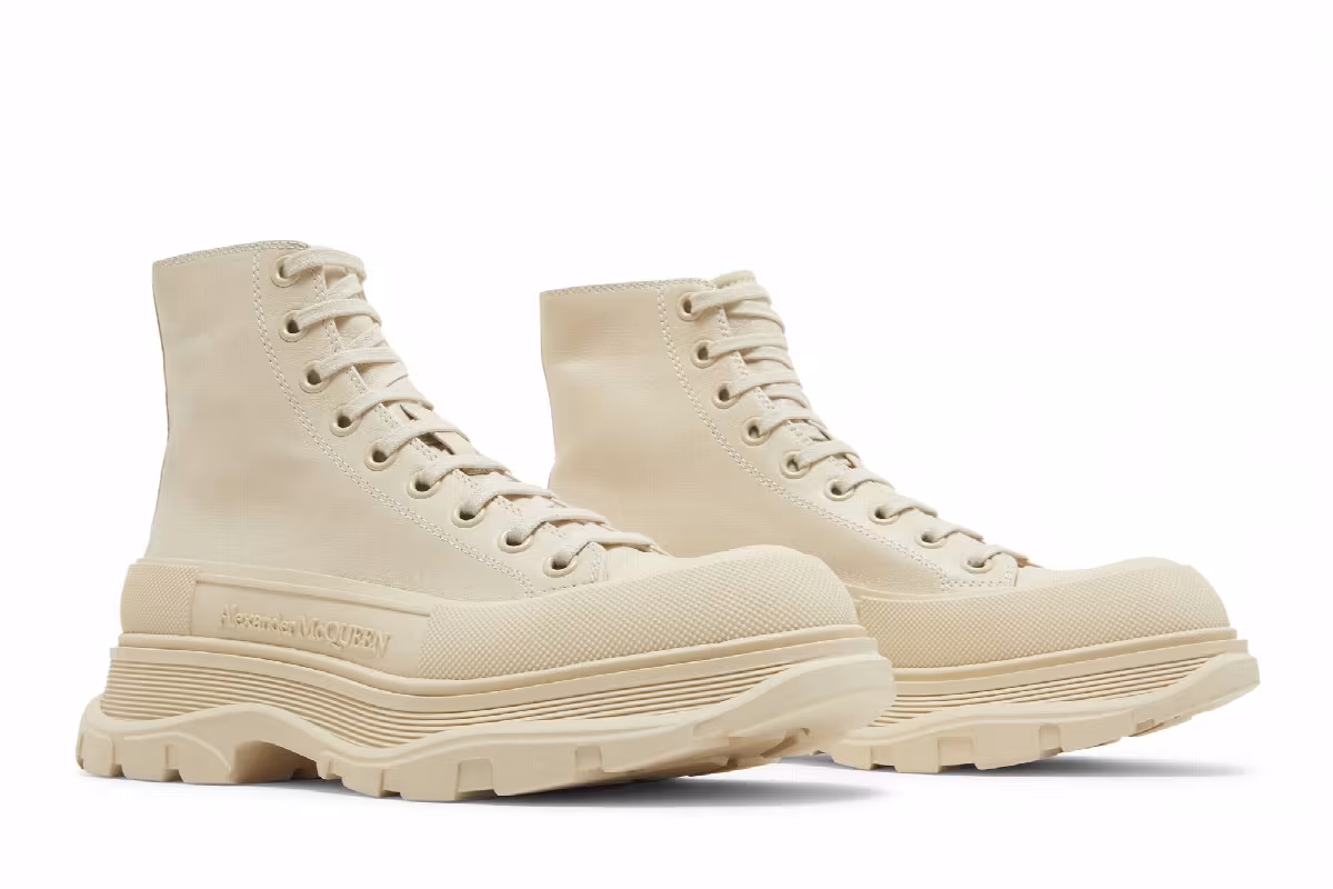 Alexander McQueen Tread Slick Boot Beige Leather, view 9