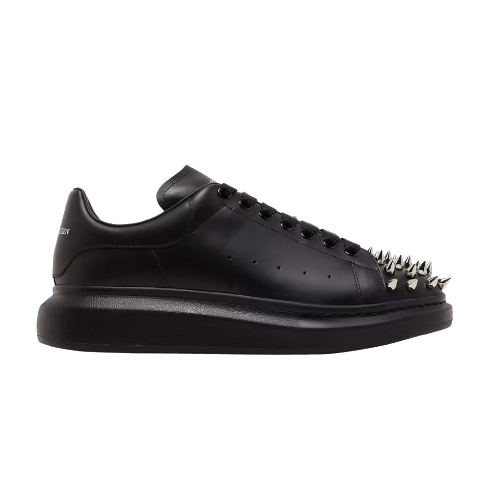 Alexander McQueen Oversized Sneaker Studded - Black