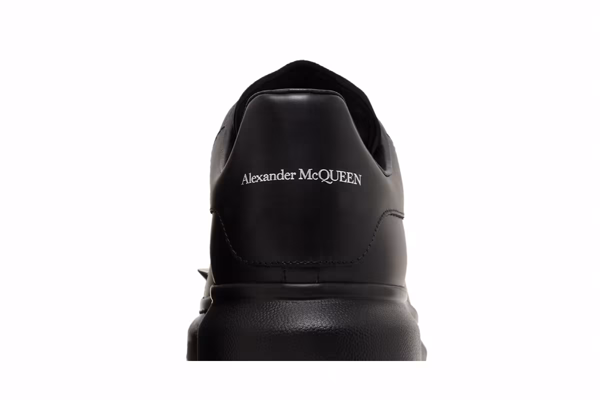 Alexander McQueen Oversized Sneaker Studded - Black, view 8