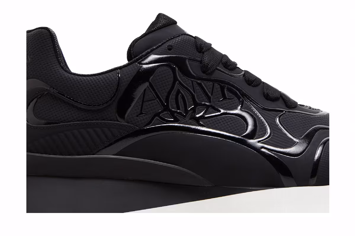 Alexander McQueen Sprint Runner Black White, view 3