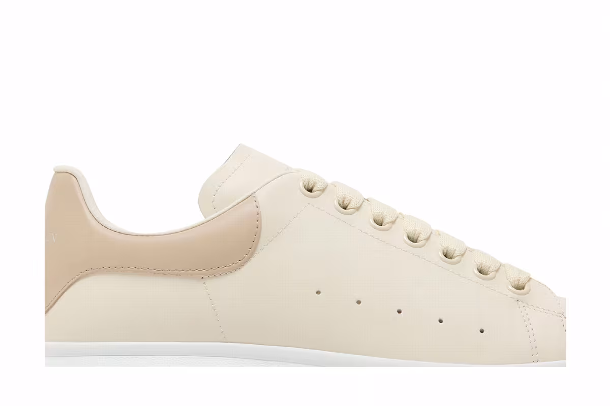 Alexander McQueen Oversized Sneaker Vanilla Pale Beige, view 3