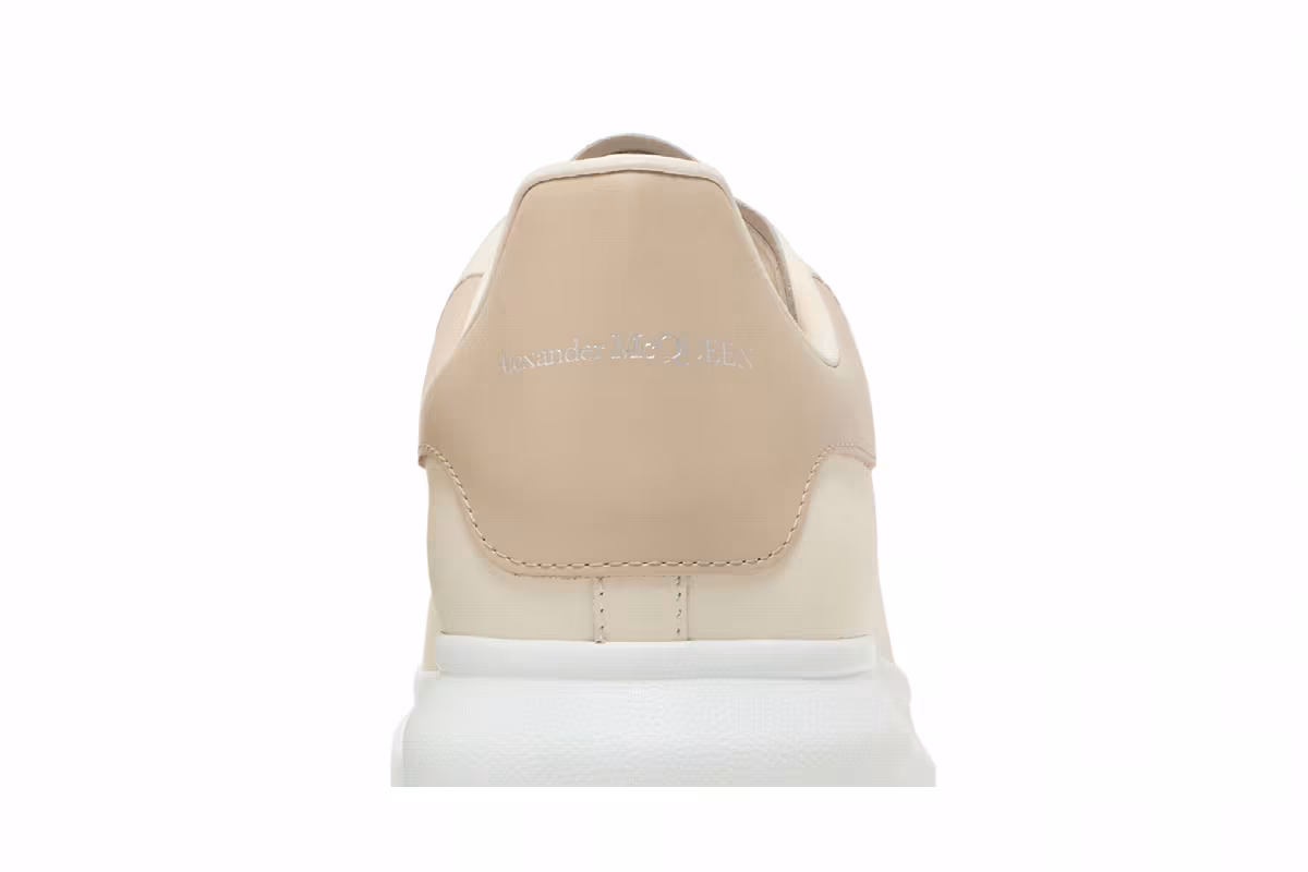 Alexander McQueen Oversized Sneaker Vanilla Pale Beige, view 8