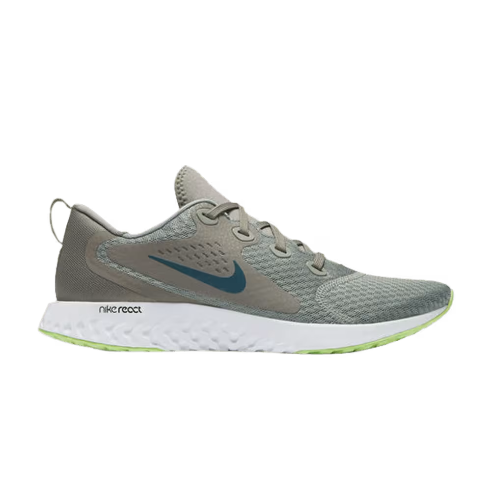 Nike Legend React Mica Green Stucco
