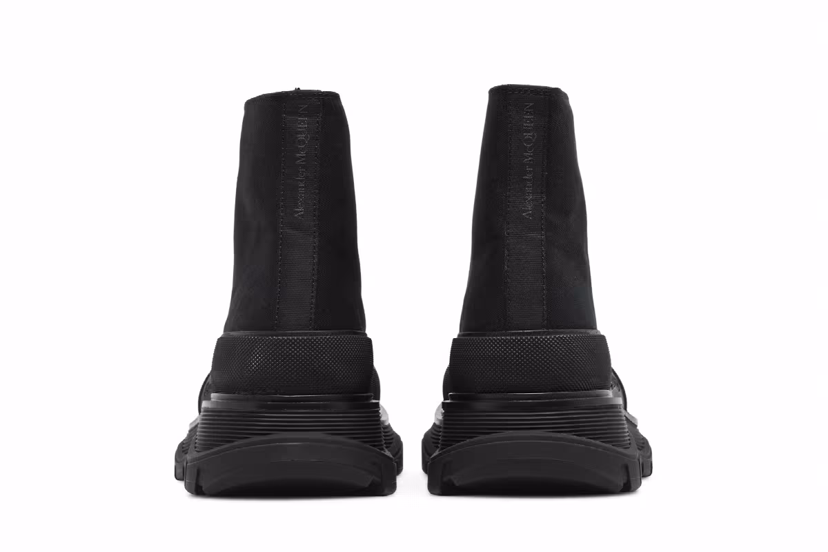 Alexander McQueen Tread Slick Boots Black, view 7