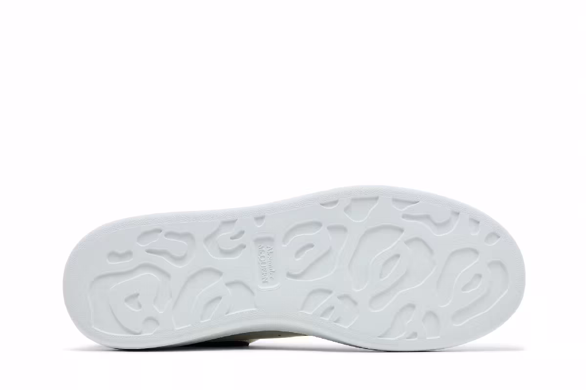 Alexander McQueen Oversized Sneaker White Black 2024, view 5