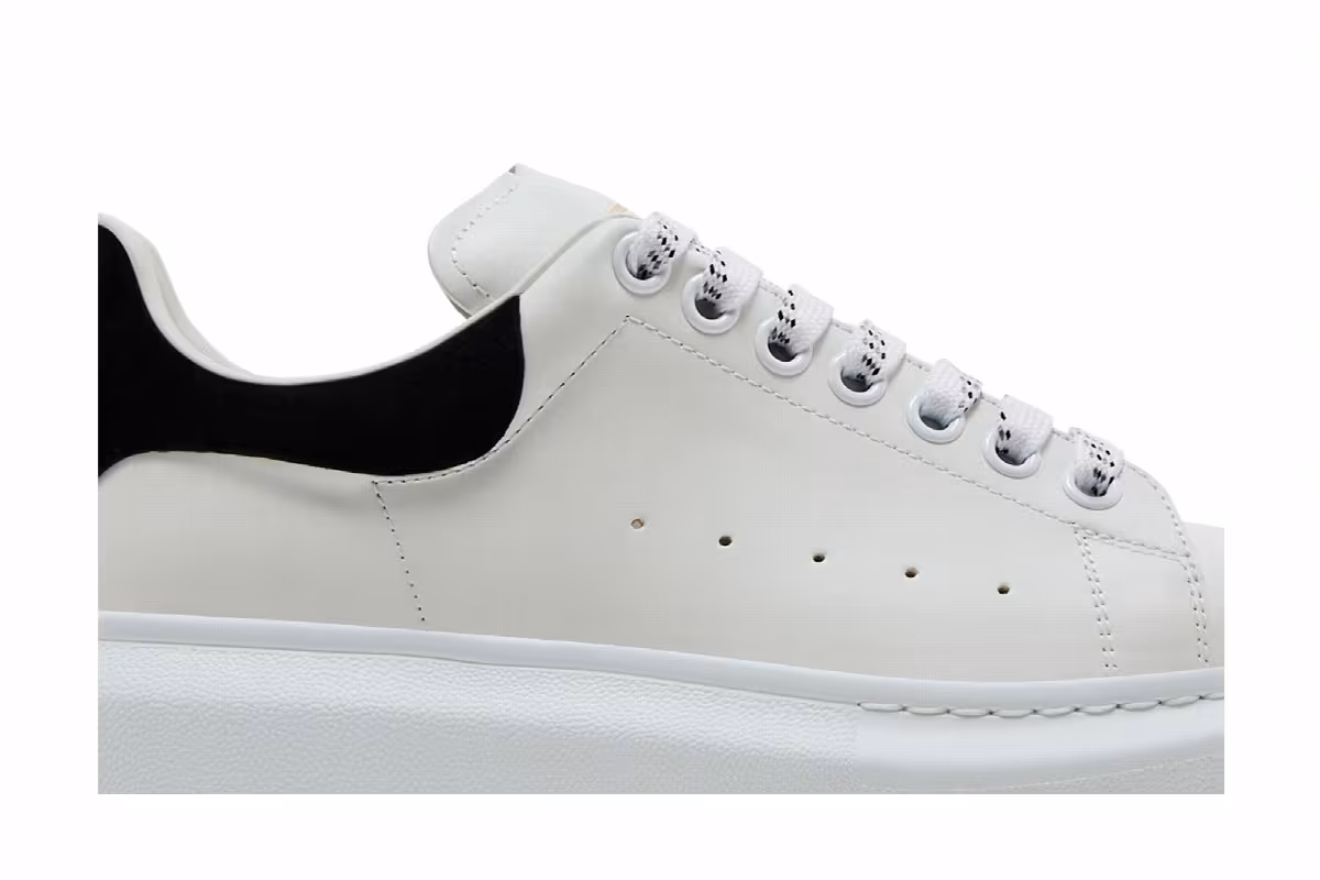 Alexander McQueen Women's Oversized Sneaker White Black 2024, view 3