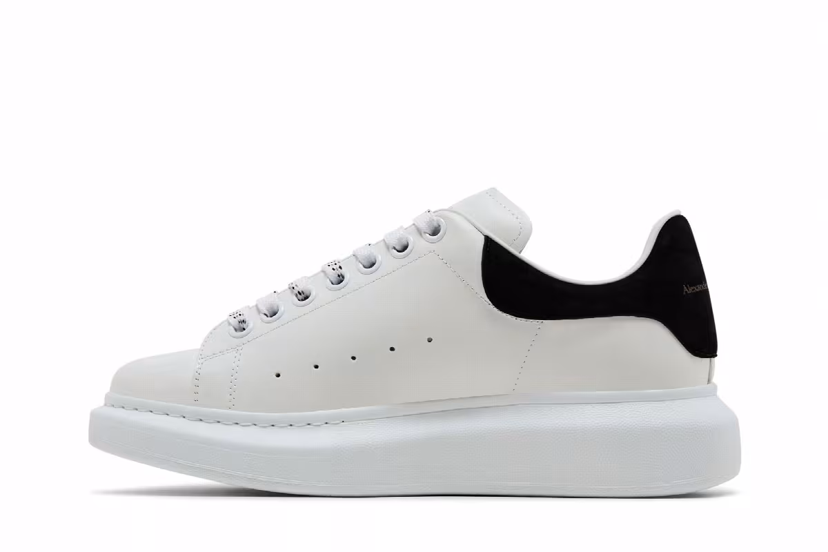 Alexander McQueen Women's Oversized Sneaker White Black 2024, view 4