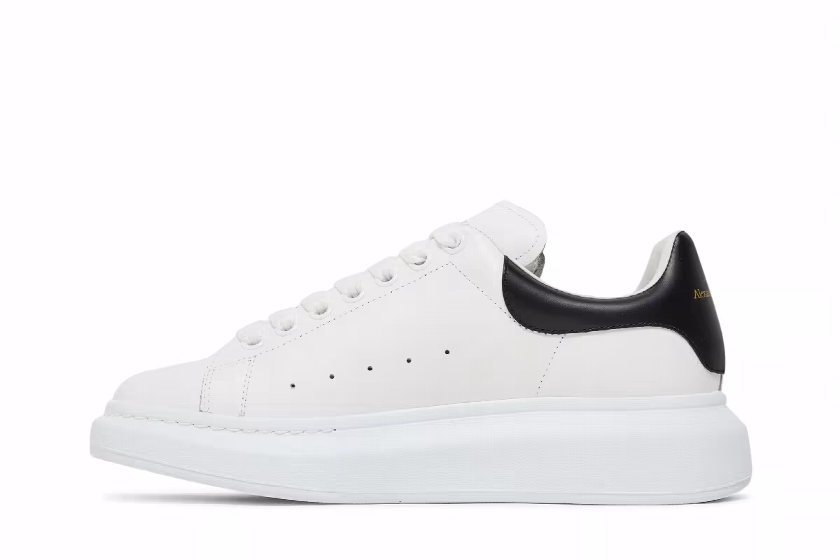 Alexander McQueen Oversized Sneaker White Black, view 4