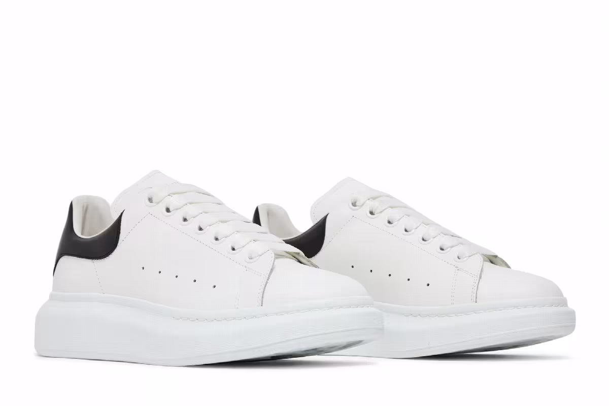 Alexander McQueen Oversized Sneaker White Black, view 9