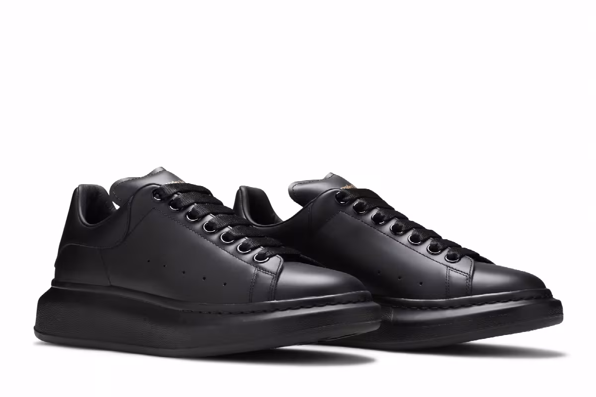 Alexander McQueen Oversized Sneaker All Black, view 9