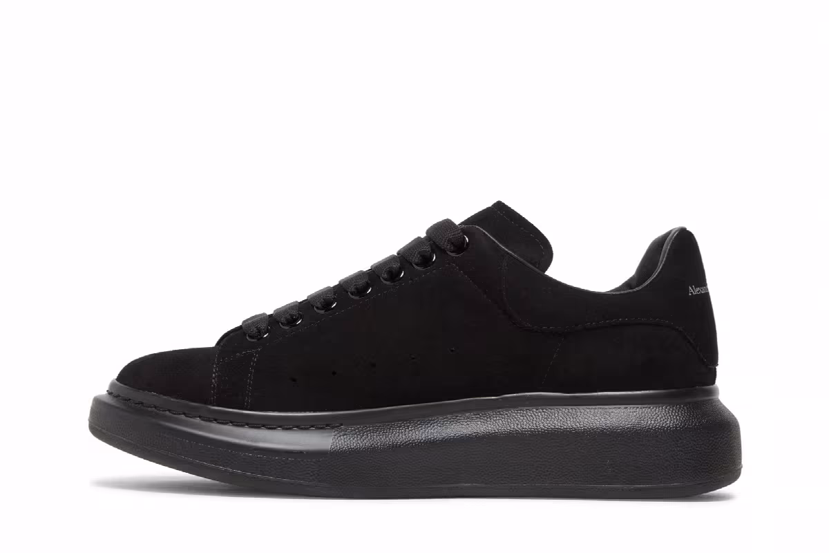 Alexander McQueen Oversized Sneaker Black, view 4