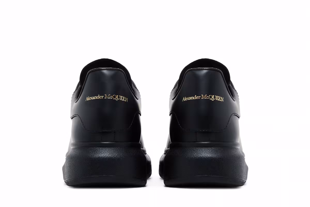 Alexander McQueen Oversized Sneaker Black 2025, view 7