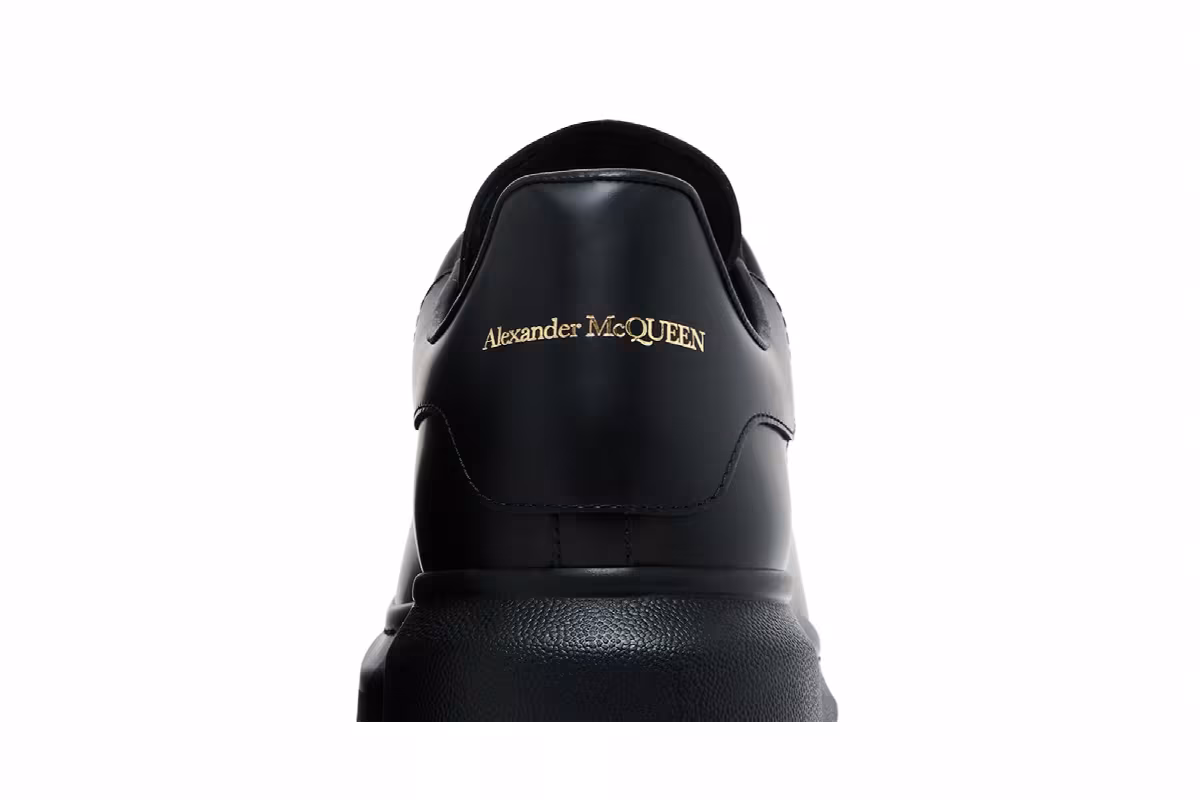 Alexander McQueen Oversized Sneaker Black 2025, view 8
