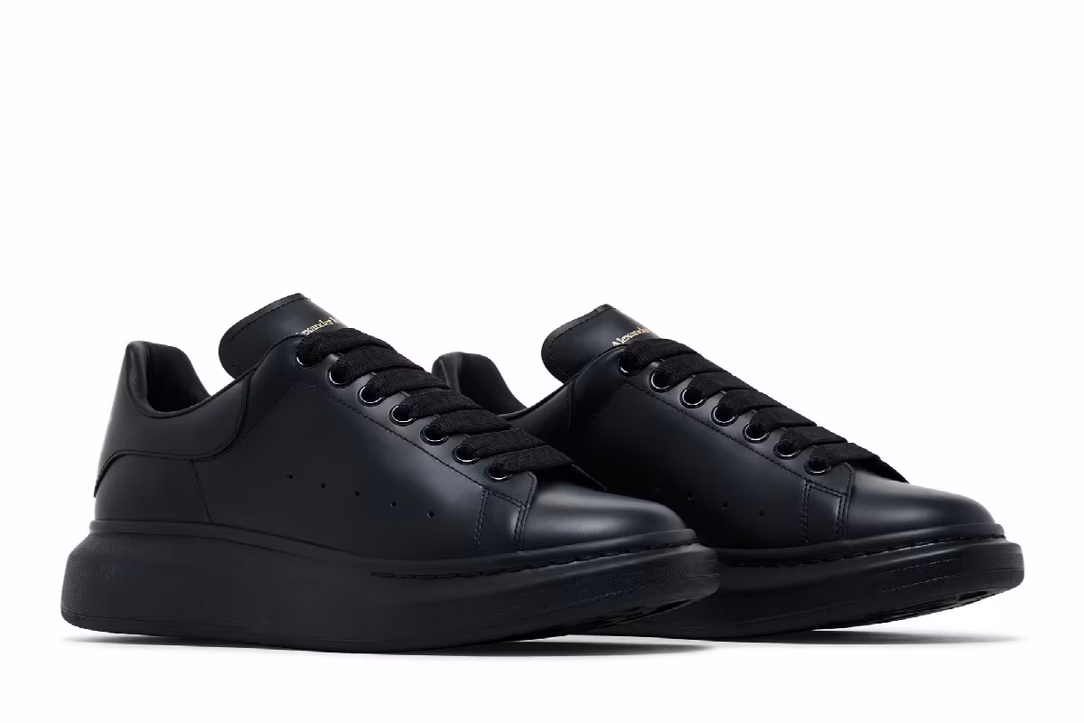 Alexander McQueen Oversized Sneaker Black 2025, view 9