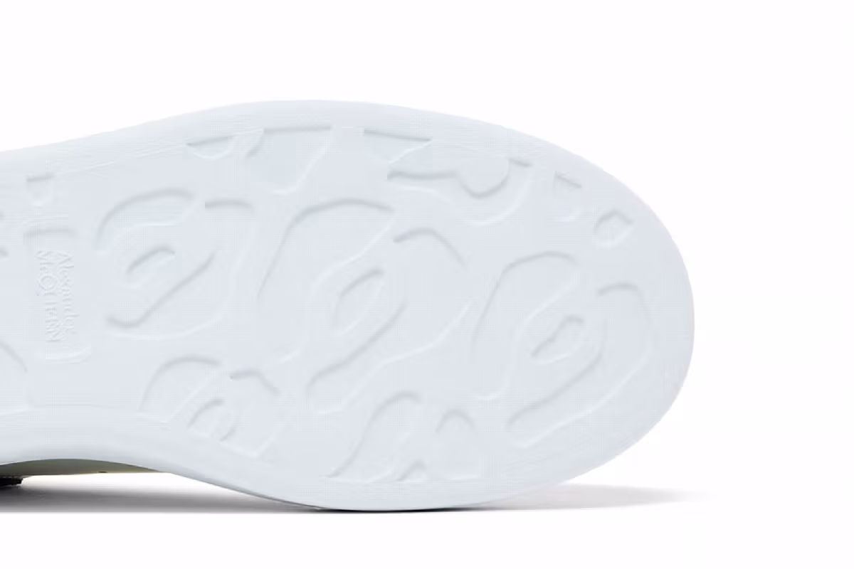 Alexander McQueen Oversized Sneaker White Black 2025, view 6