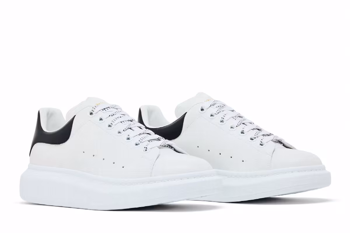 Alexander McQueen Oversized Sneaker White Black 2025, view 9