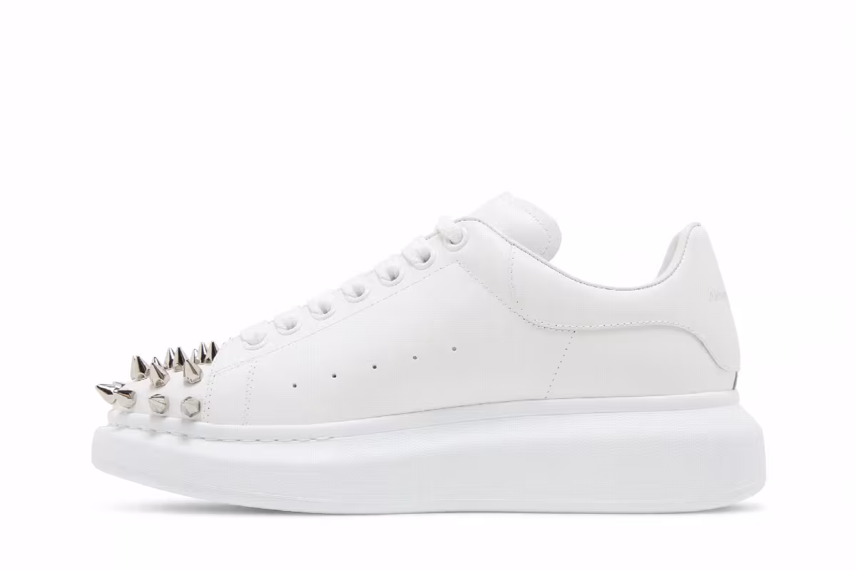 Alexander McQueen Oversized Sneaker Studded - White Silver, view 4