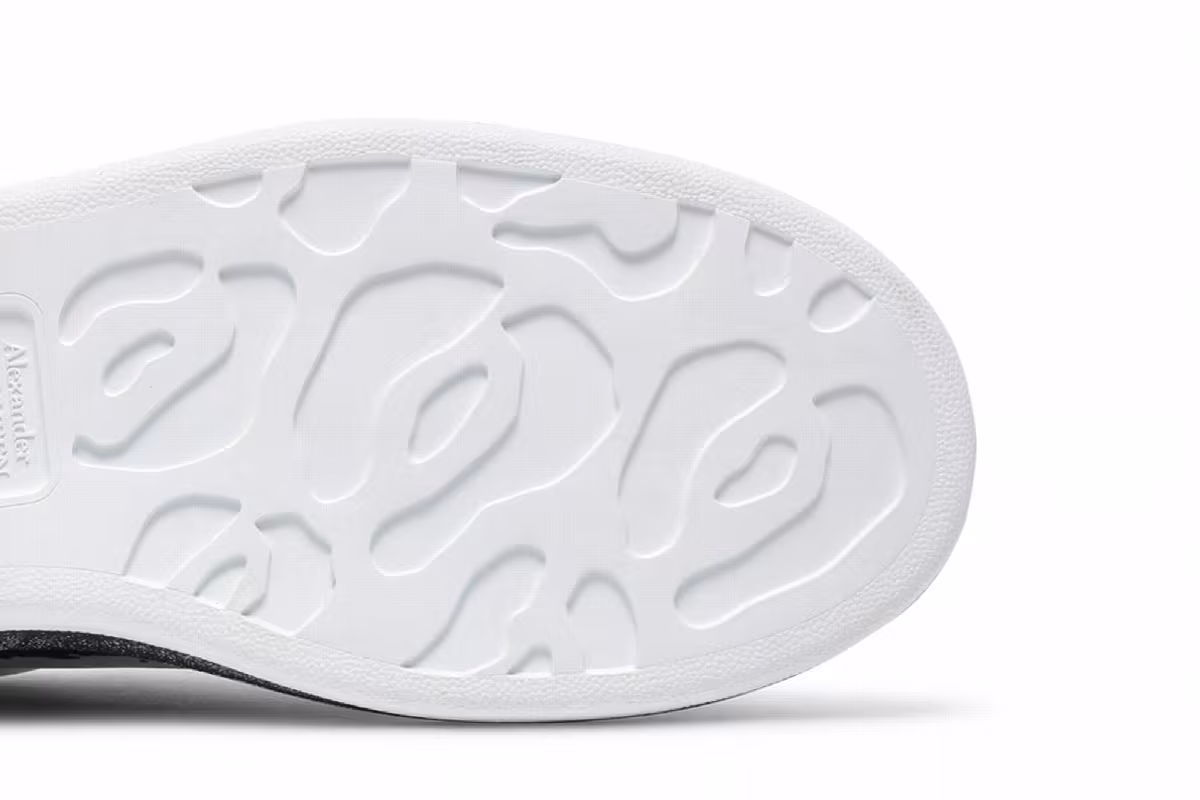 Alexander McQueen Oversized Sneaker Stamped - White, view 6