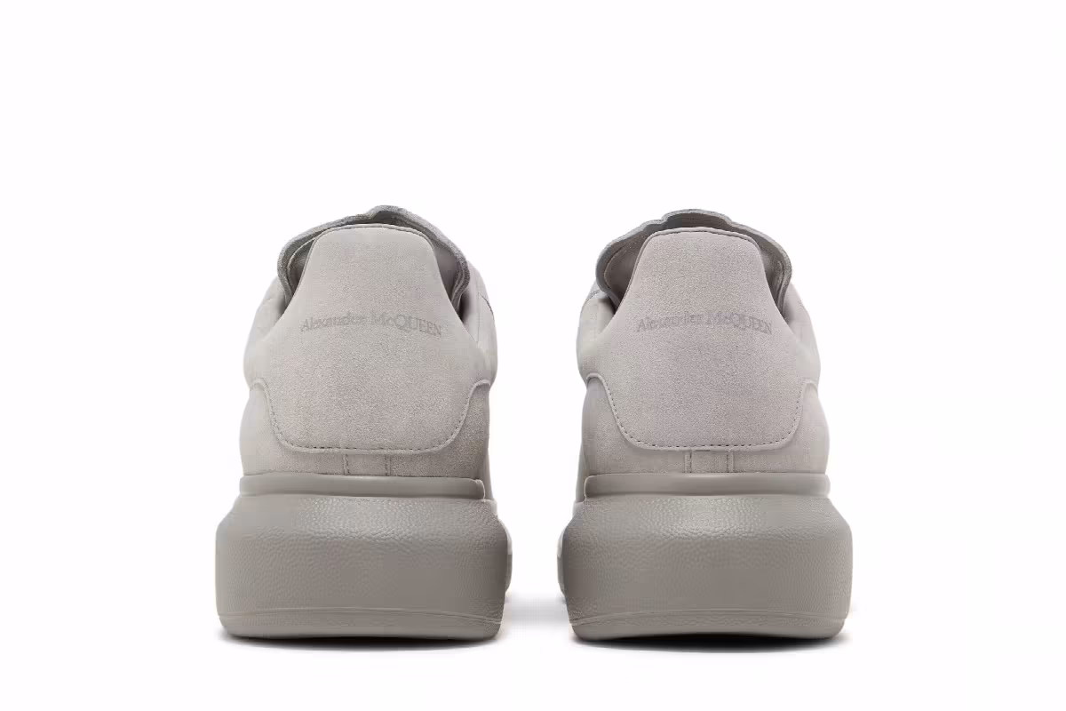 Alexander McQueen Oversized Sneaker Grey, view 7