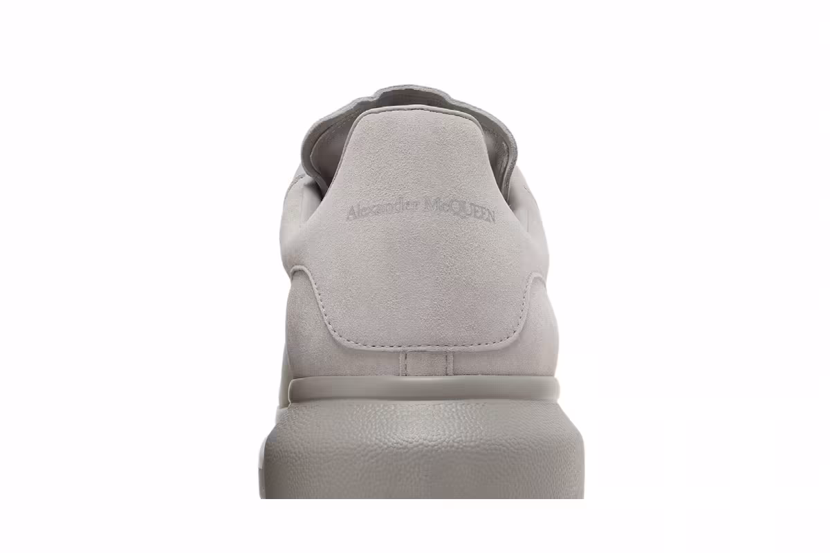 Alexander McQueen Oversized Sneaker Grey, view 8