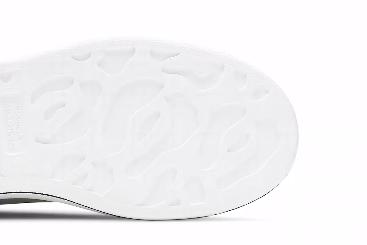 Alexander McQueen Oversized Sneaker White Black, view 6