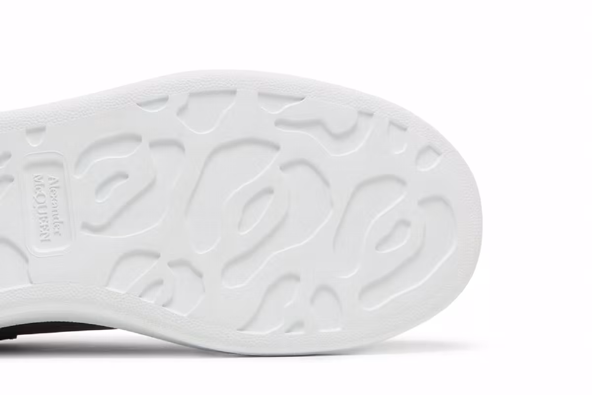Alexander McQueen Oversized Sneaker Beetle Iridescent, view 6