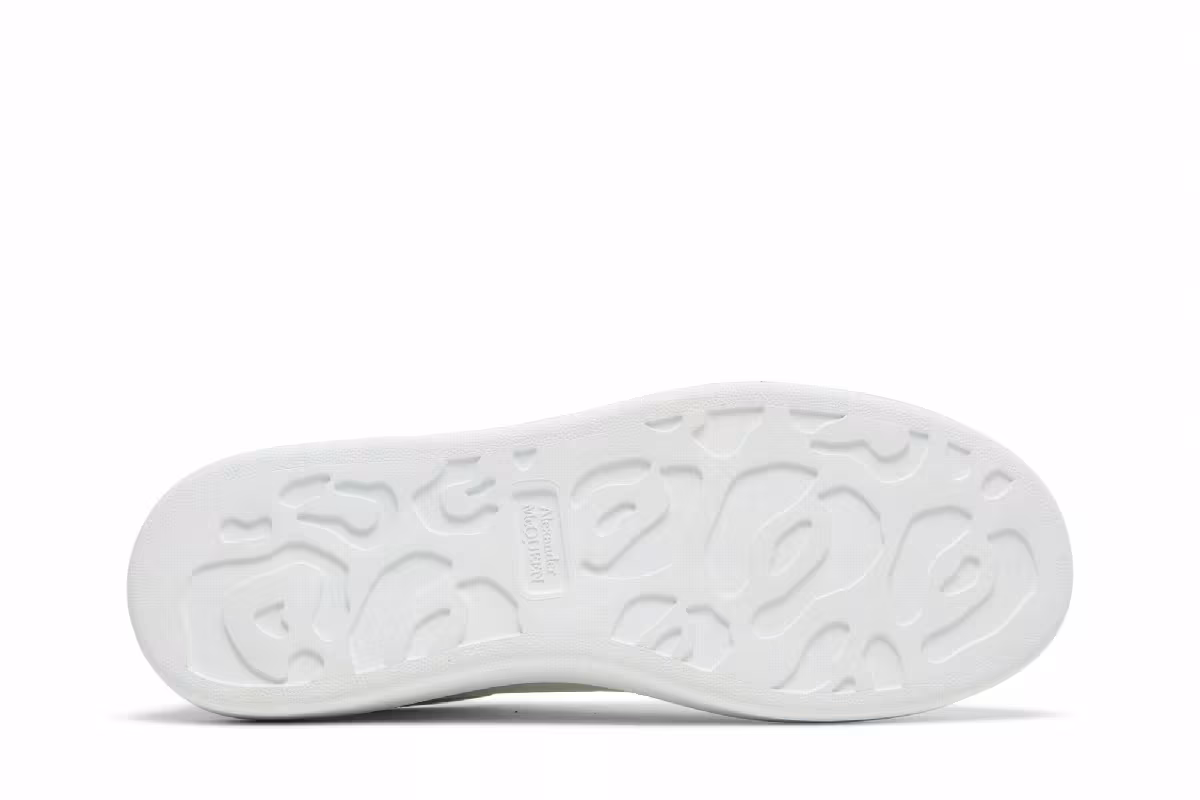 Alexander McQueen Oversized Sneaker Heart Logo - White, view 5