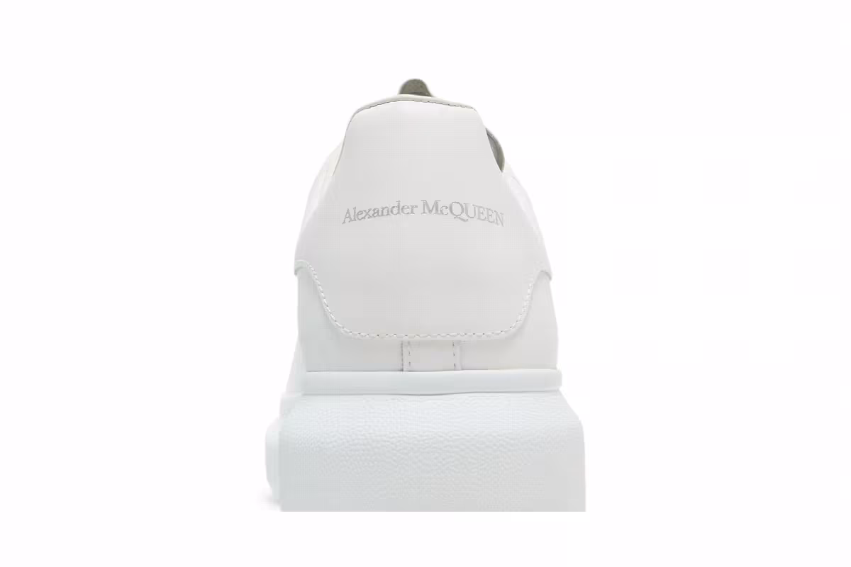 Alexander McQueen Oversized Sneaker Heart Logo - White, view 8