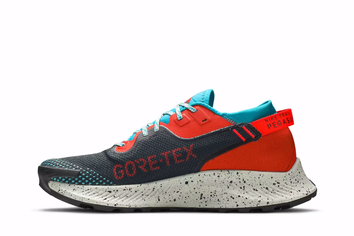 Nike Pegasus Trail 2 GTX Dark Smoke Grey Bright Crimson, view 4