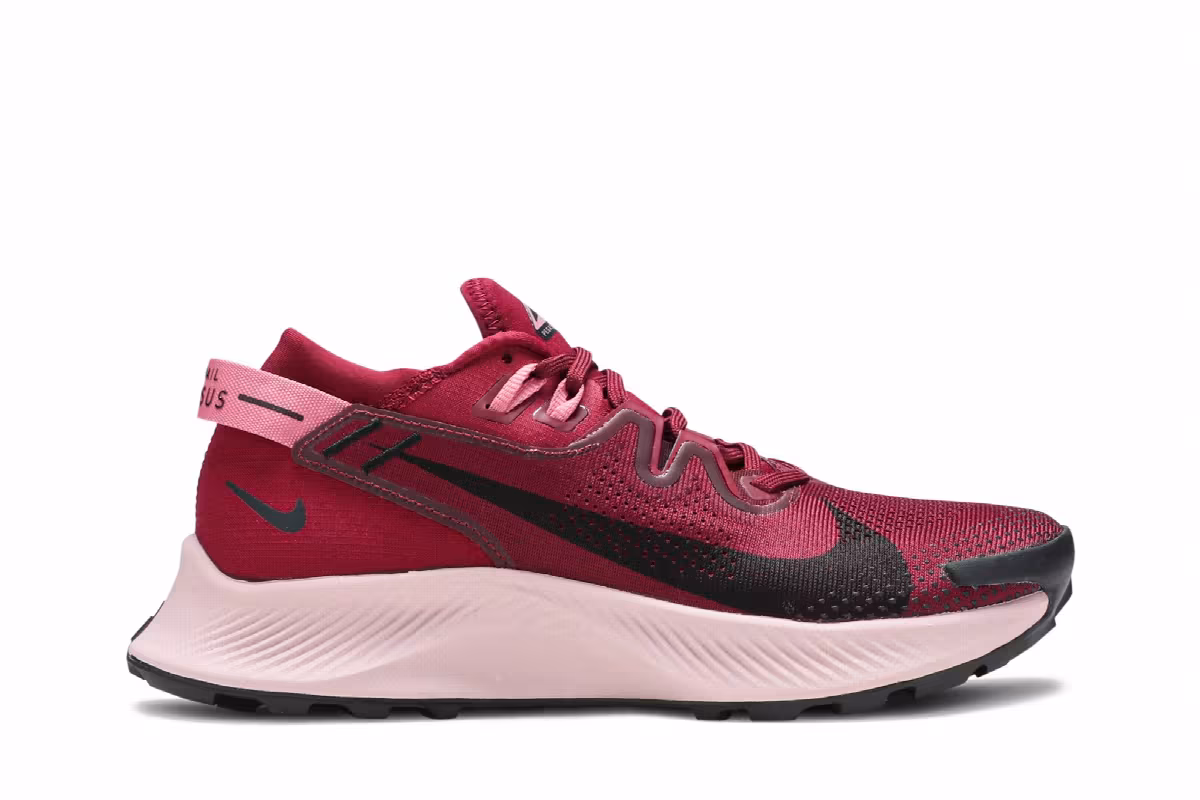 Nike Women's Pegasus Trail 2 Dark Beetroot, view 2