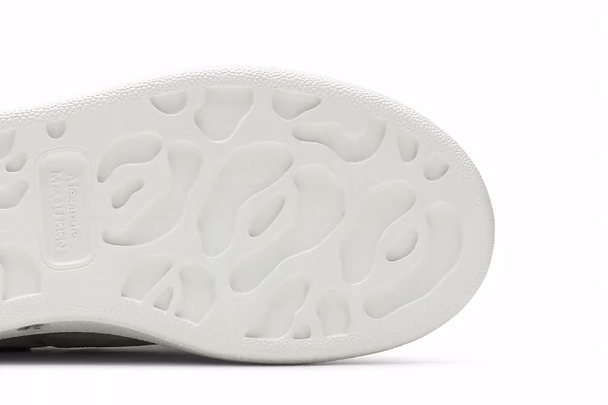 Alexander McQueen Oversized Grip-Strap Sneaker Kids White Black, view 6