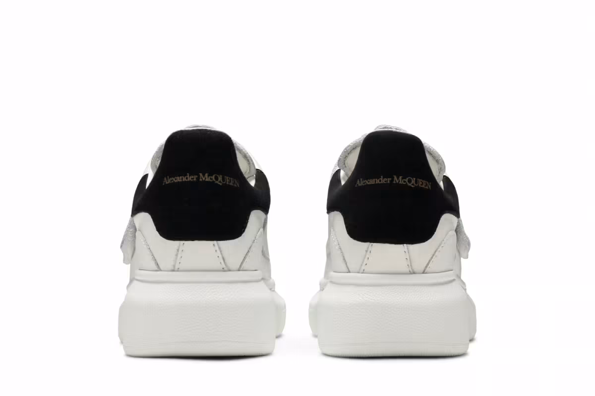 Alexander McQueen Oversized Grip-Strap Sneaker Kids White Black, view 7