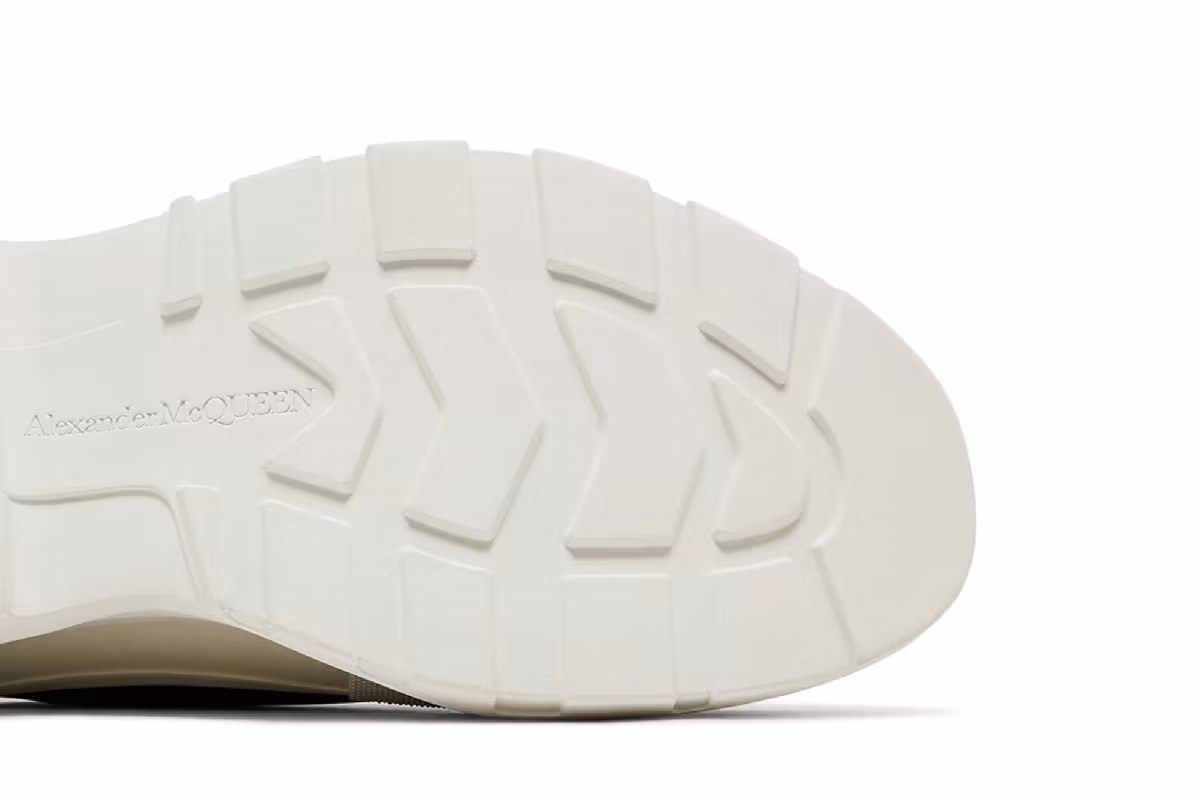 Alexander McQueen Tread Slick Black White, view 6